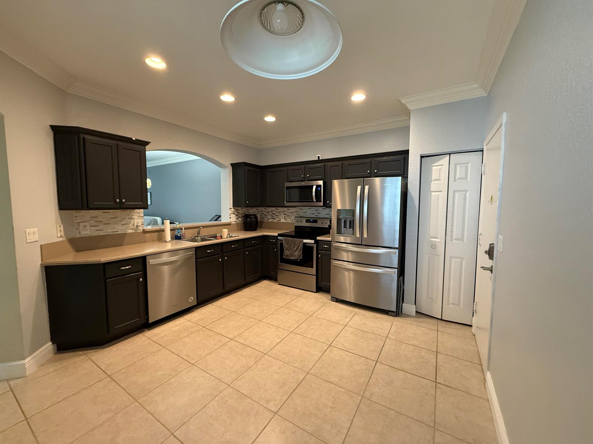 2136 Oakmont Drive
