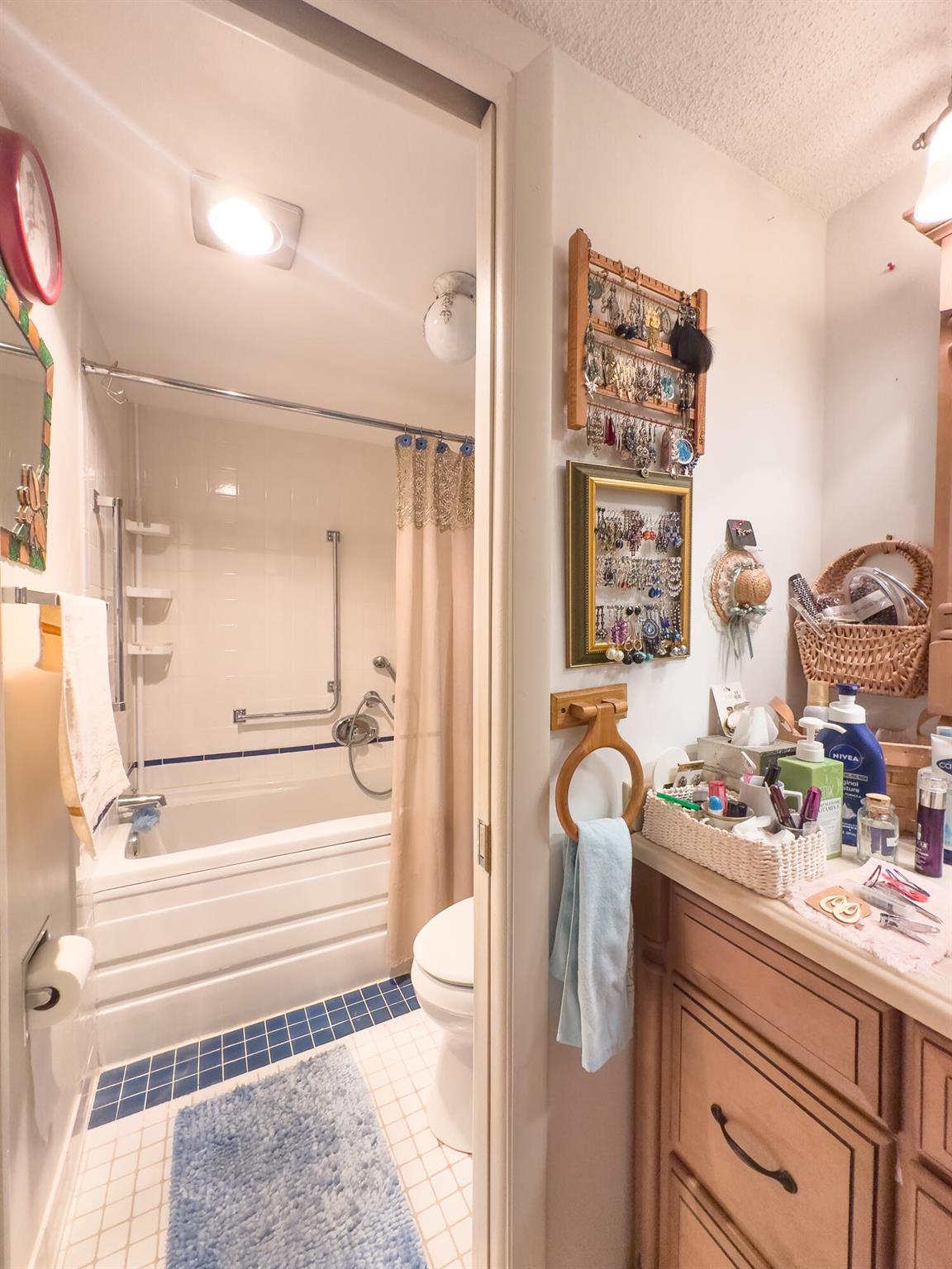 2650 Boundbrook Boulevard 110