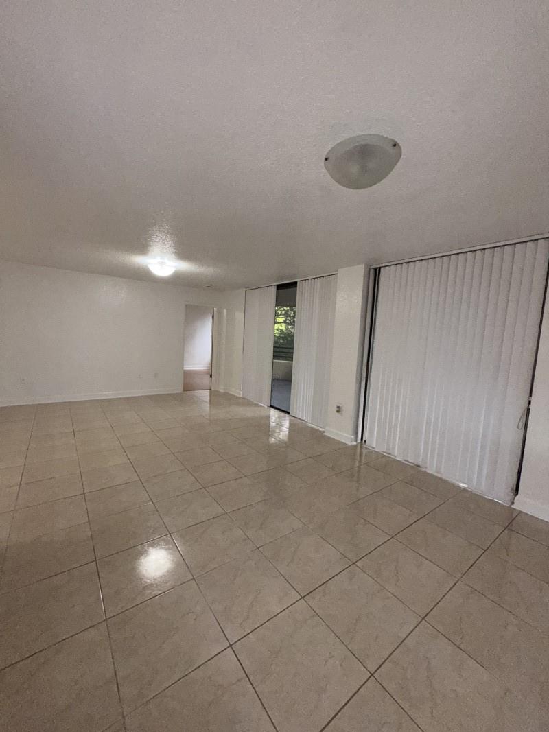 Fairway Lake 110-22 B - Residential Lease