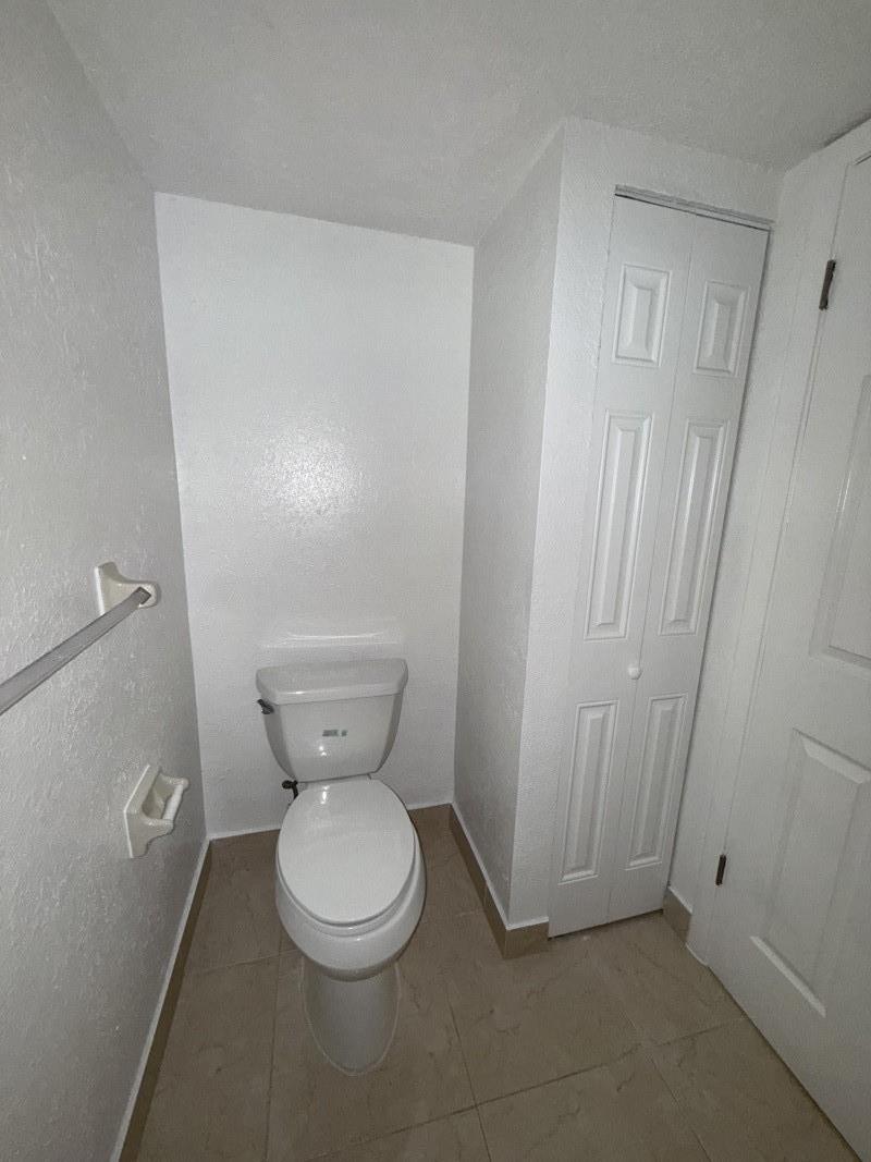 Fairway Lake 110-22 B - Residential Lease