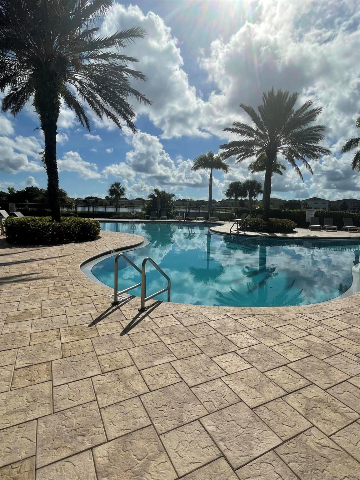 VIZCAYA FALLS PLAT 3 - Residential