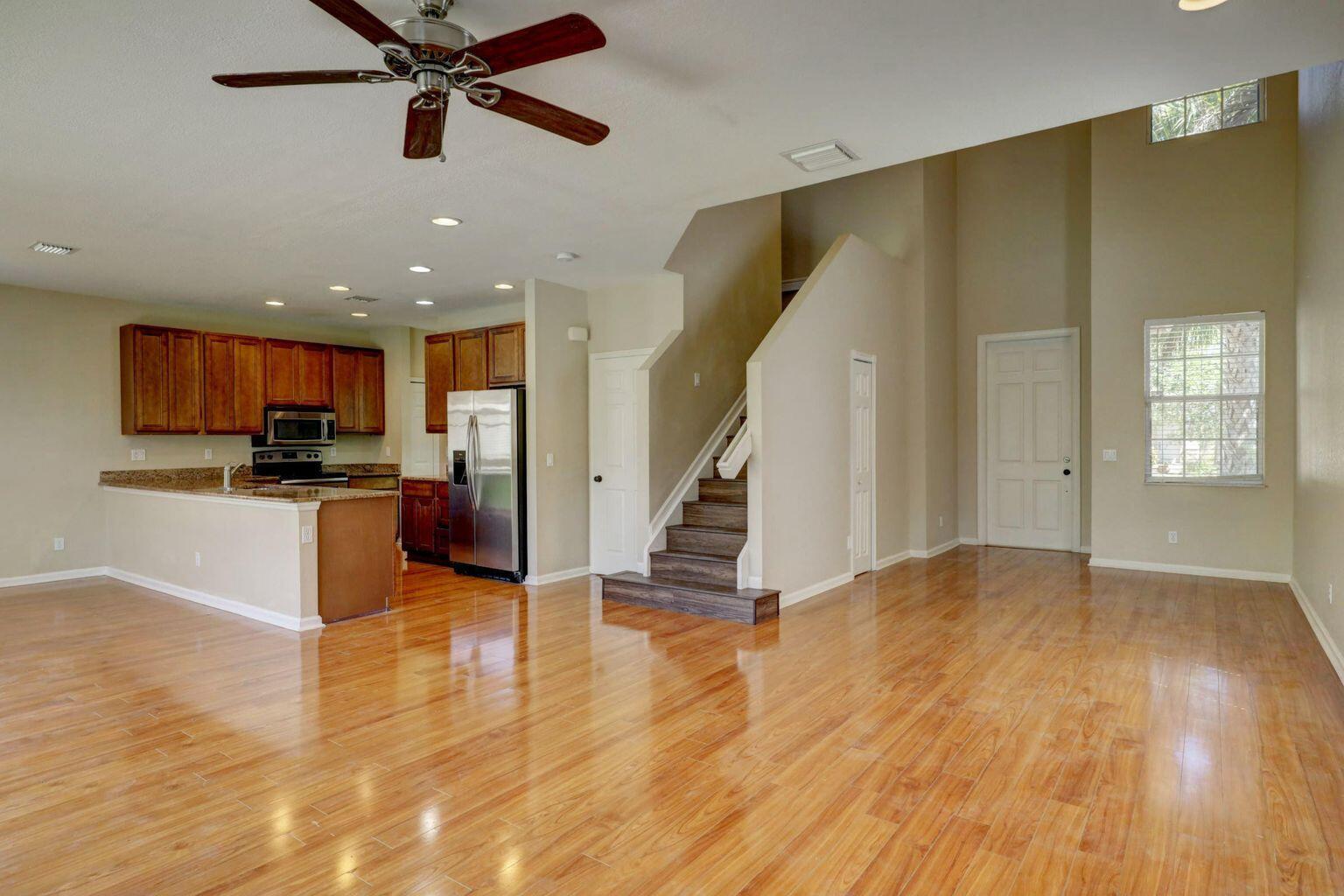 VIZCAYA FALLS PLAT 3 - Residential