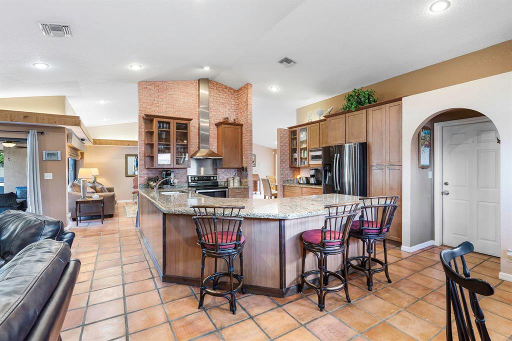 GREENVIEW SHORES 2 OF WELLINGTON - Residential