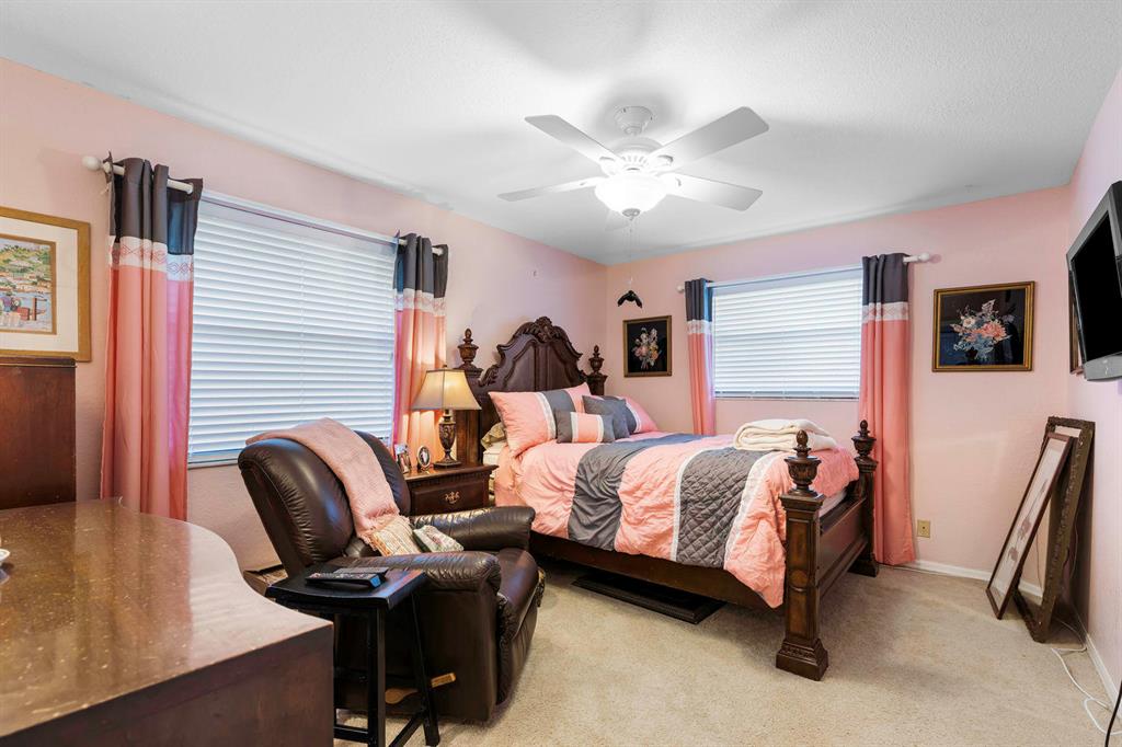 GREENVIEW SHORES 2 OF WELLINGTON - Residential