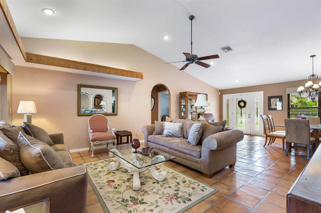 GREENVIEW SHORES 2 OF WELLINGTON - Residential