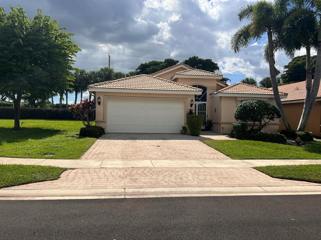 Photo of 6518 Via Trento, Delray Beach, FL 33446 (MLS # R11132673)