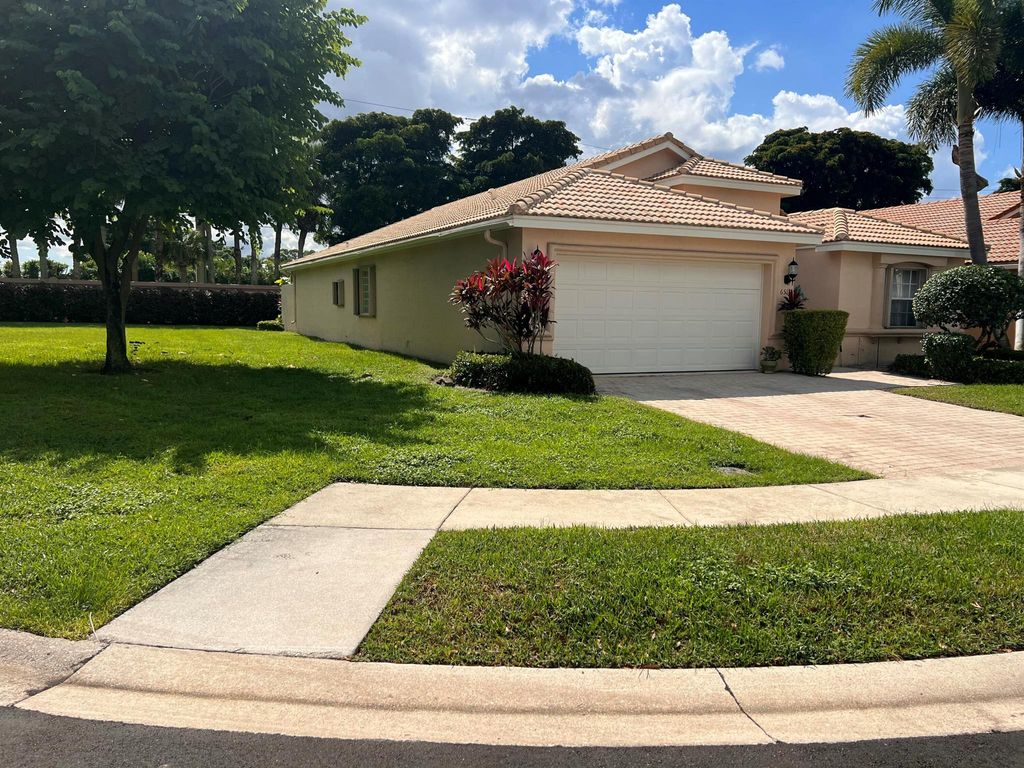 Photo of 6518 Via Trento, Delray Beach, FL 33446 (MLS # R11132673)