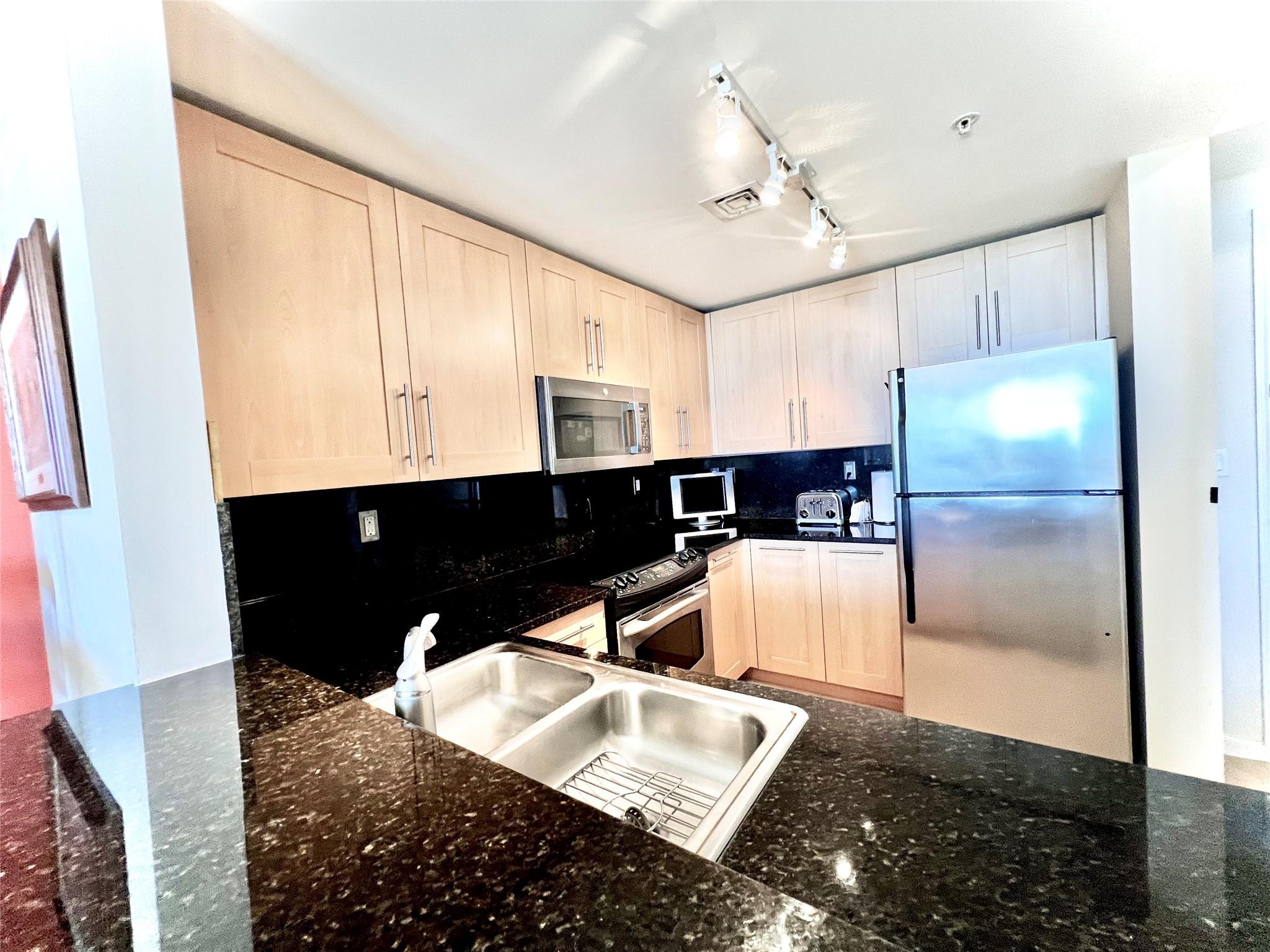 NURIVER LANDING CONDO - Residential Lease