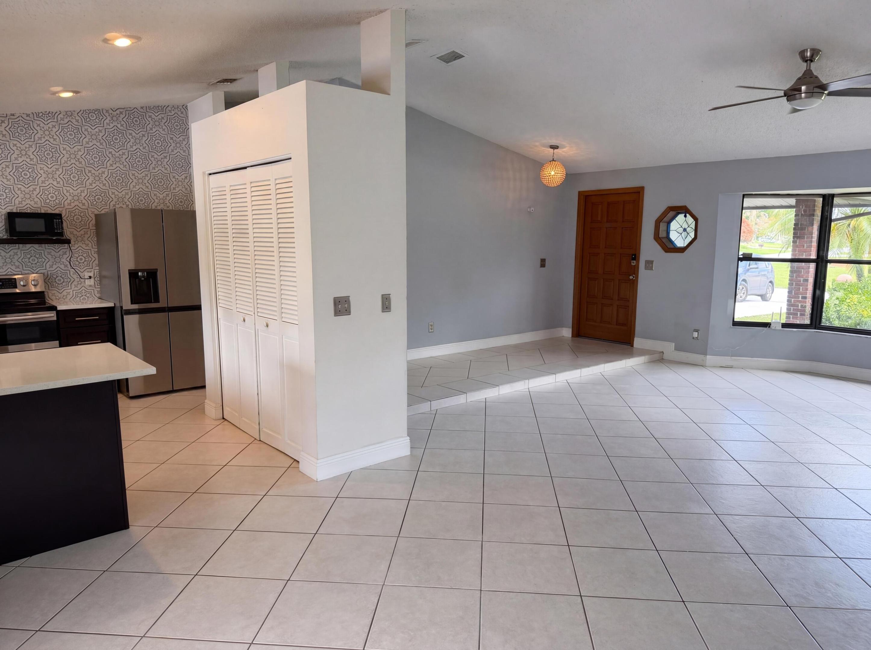PORT ST LUCIE SECTION 18 - Residential