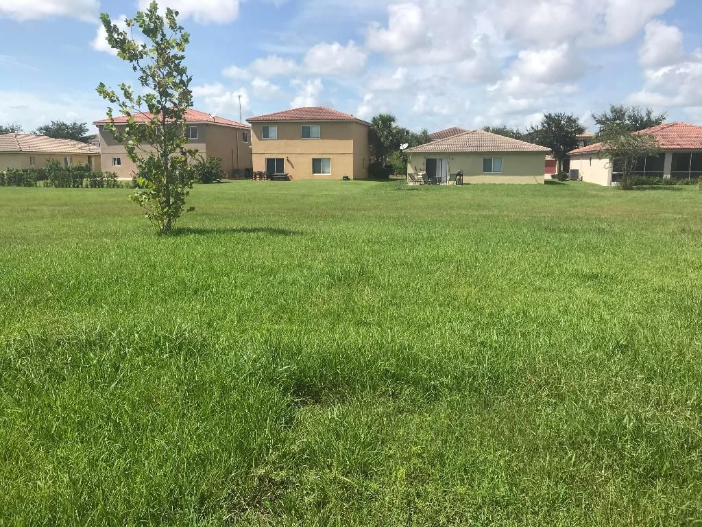 Photo of 2098 SW Newport Isles Boulevard, Port Saint Lucie, FL 34953 (MLS # R10977656)
