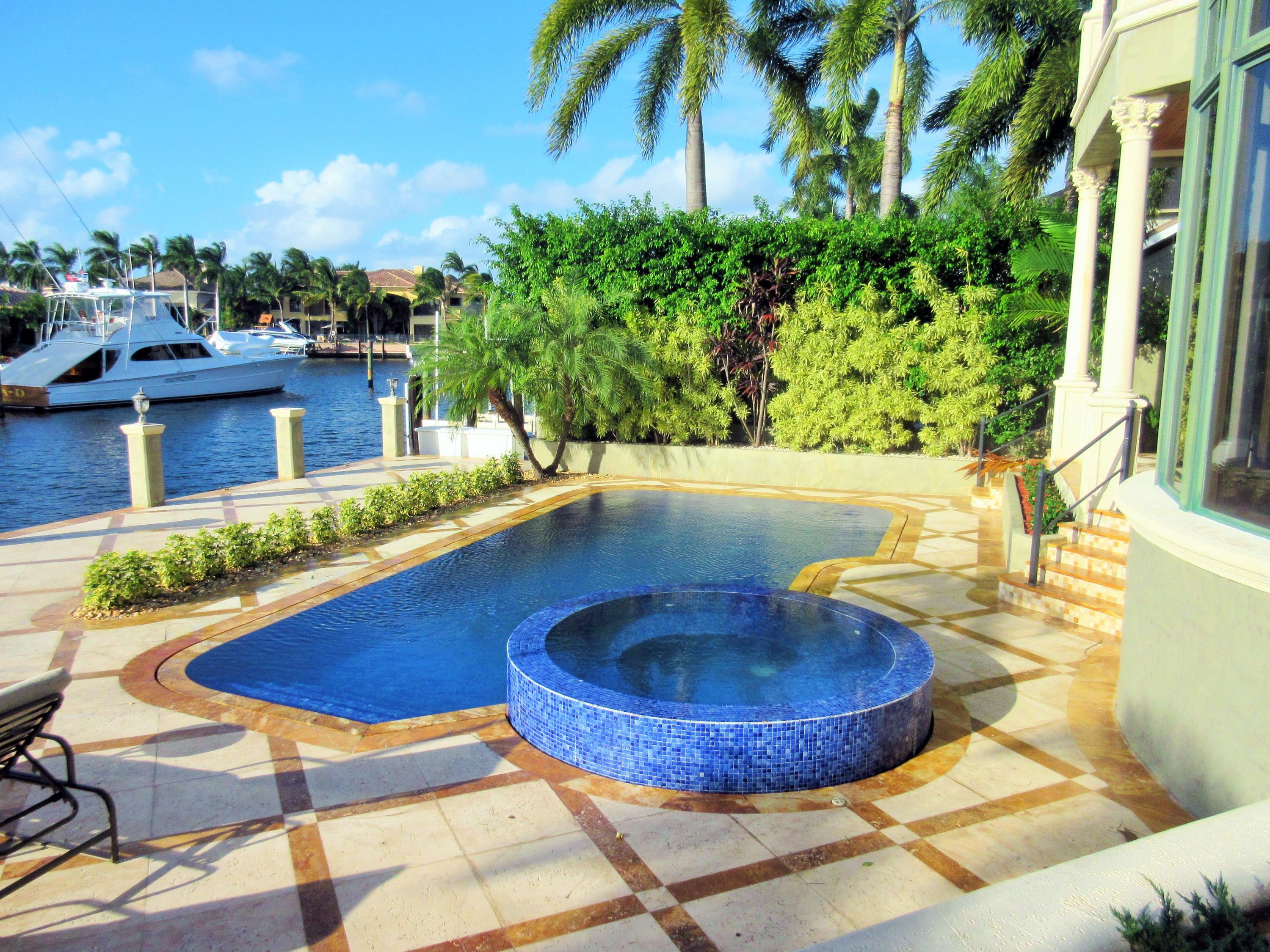 LIGHTHOUSE POINT 3RD SEC - Residential