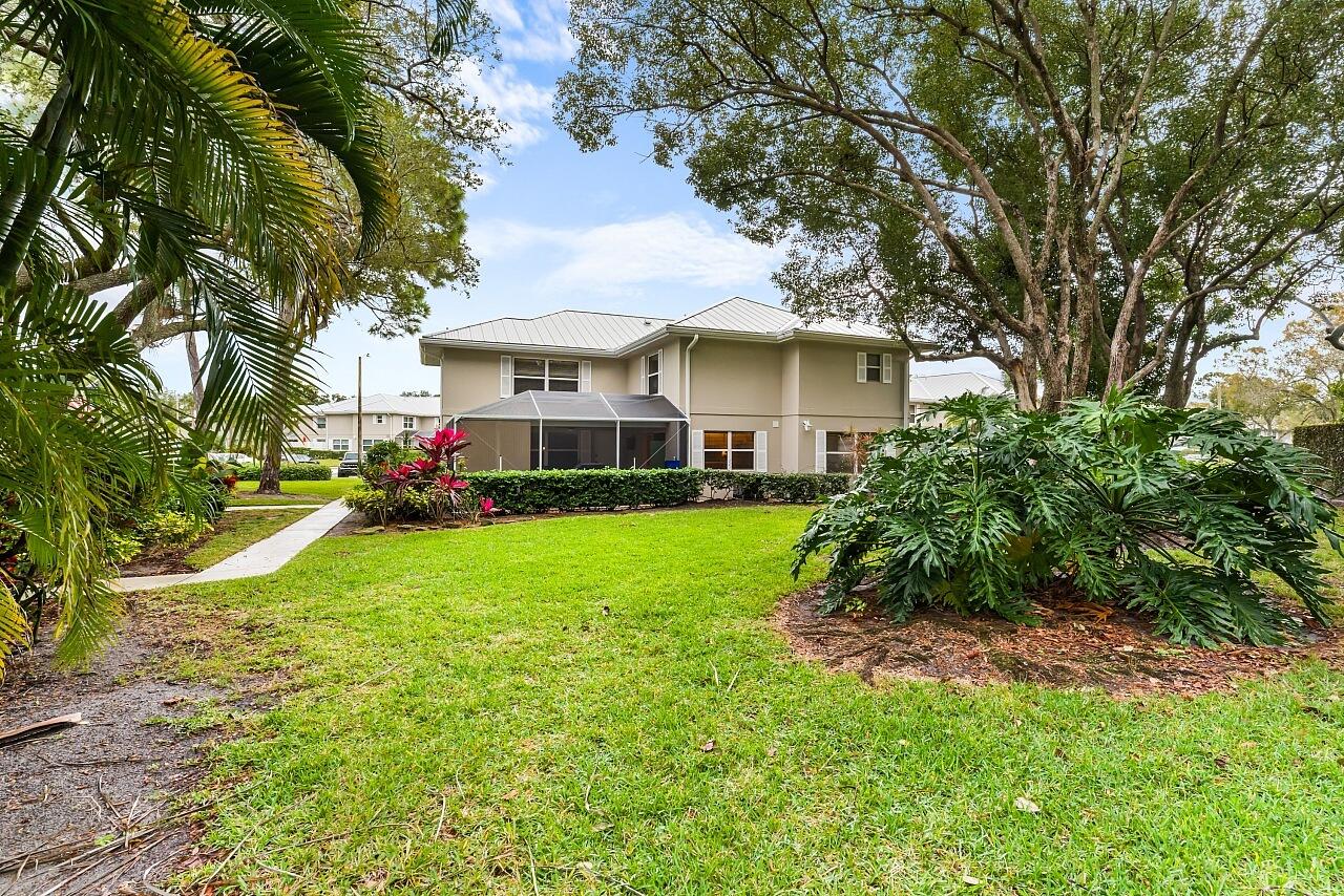 THE MEADOWS AT MARTIN DOWNS - Residential