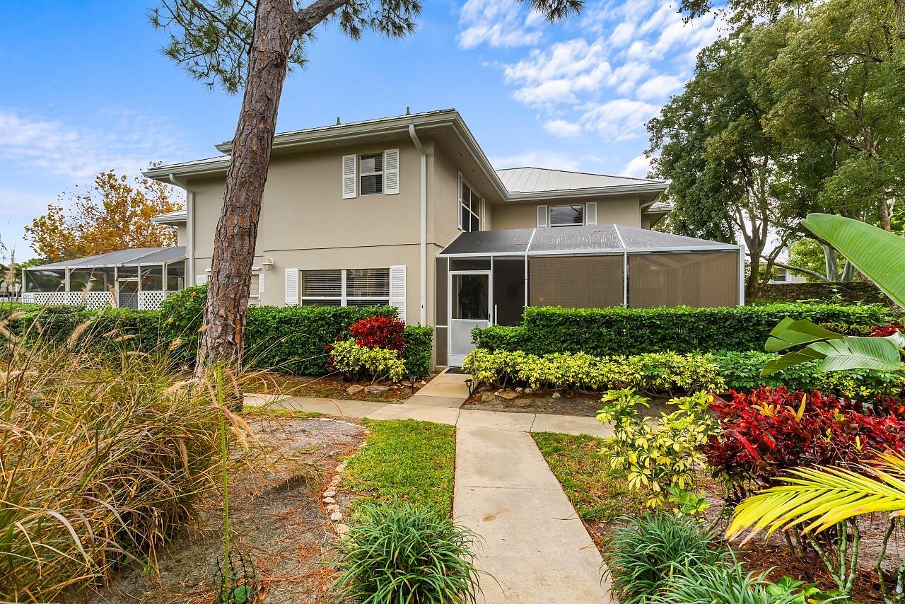 THE MEADOWS AT MARTIN DOWNS - Residential