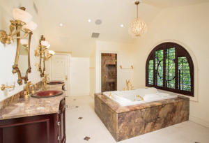 ROYAL PARK - Residential