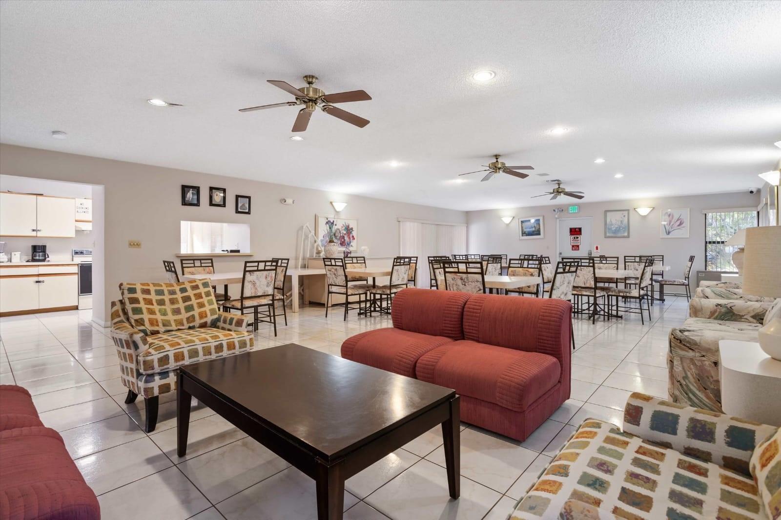 4156 Carambola Cir S 2154
