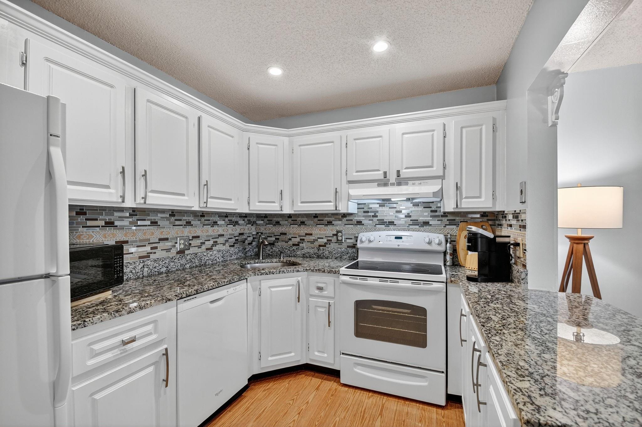 PINE RIDGE SOUTH - Residential