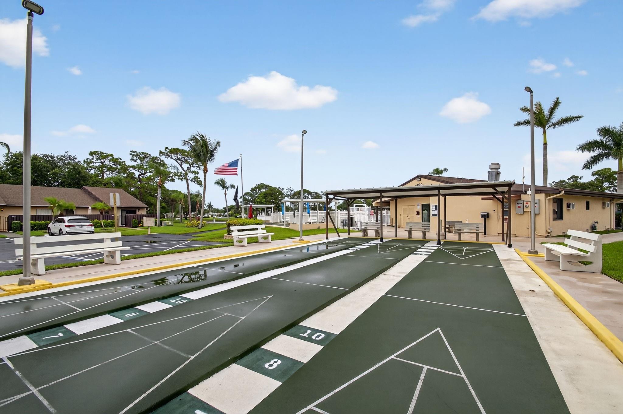 PINE RIDGE SOUTH - Residential