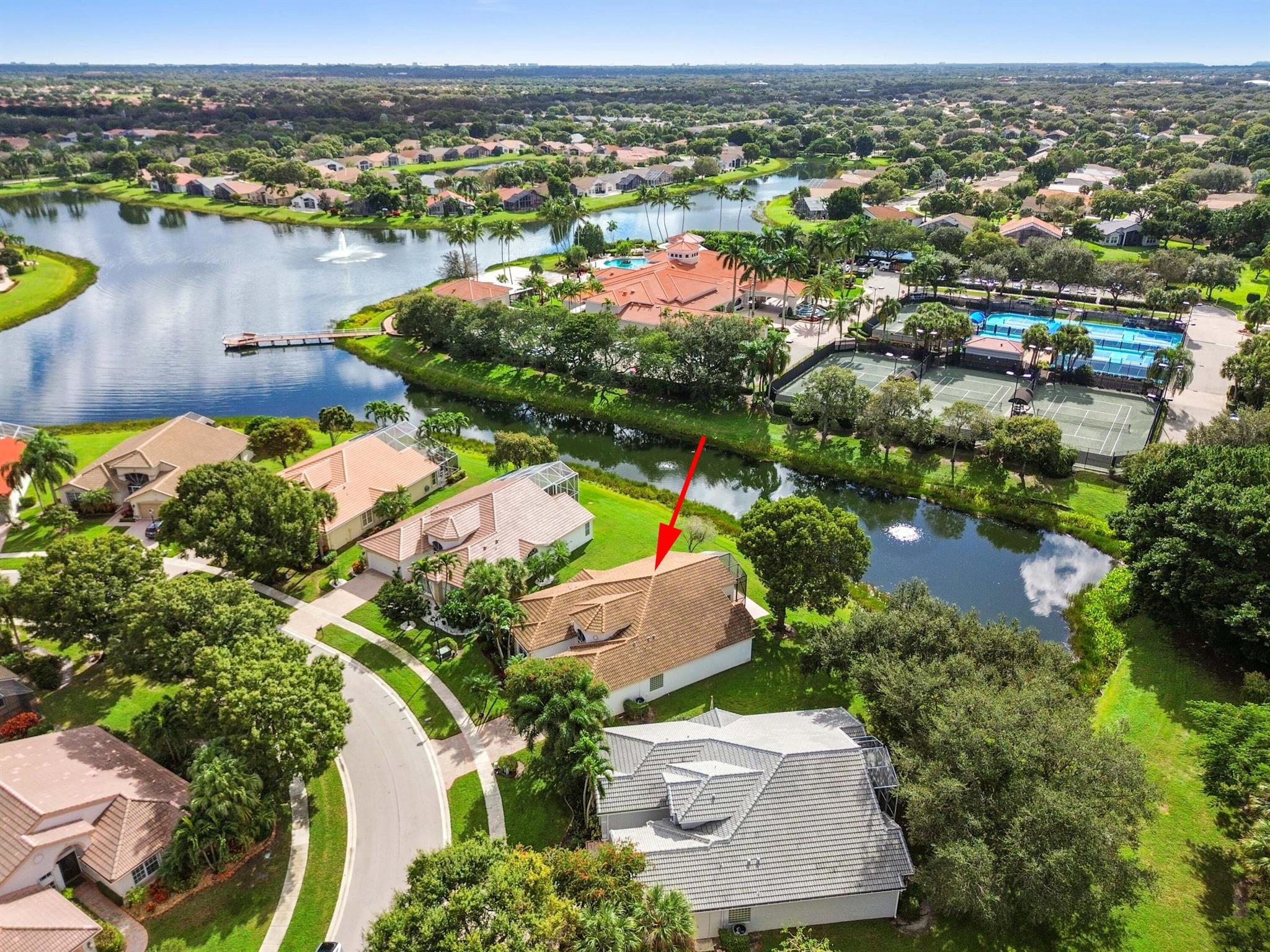 VALENCIA LAKES - Residential