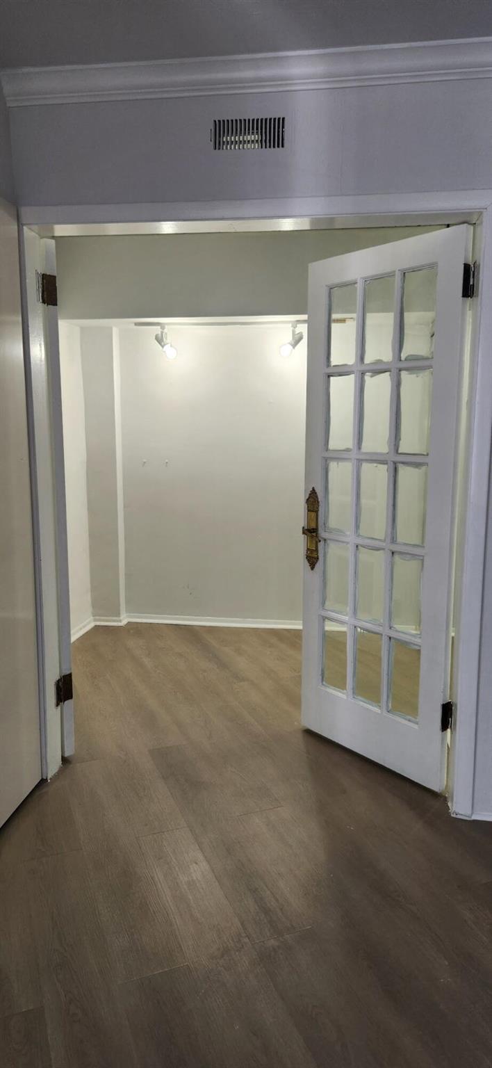 ROYAL AMBASSADOR CONDO - Residential Lease