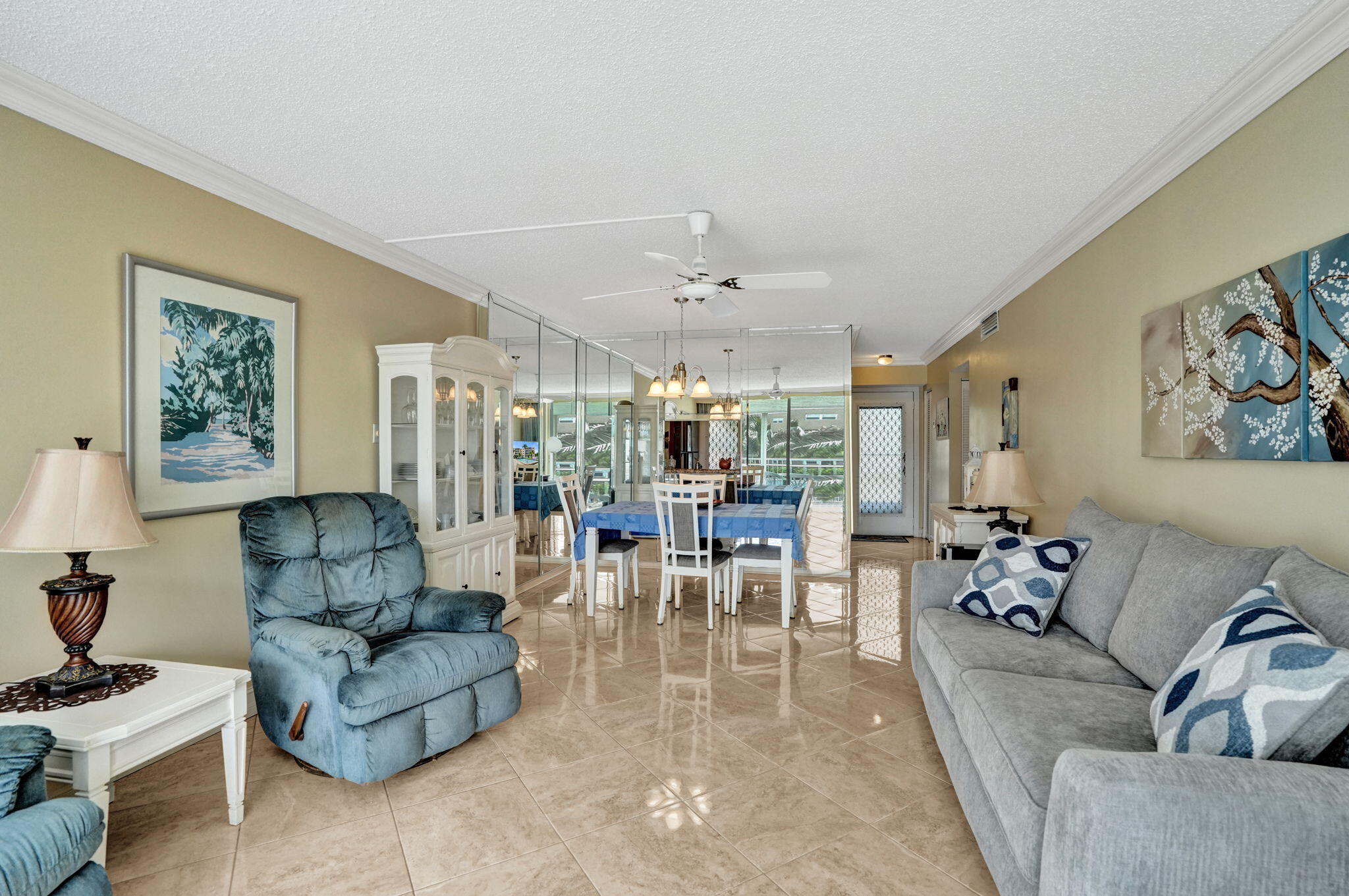 202 SE 10TH Street 203