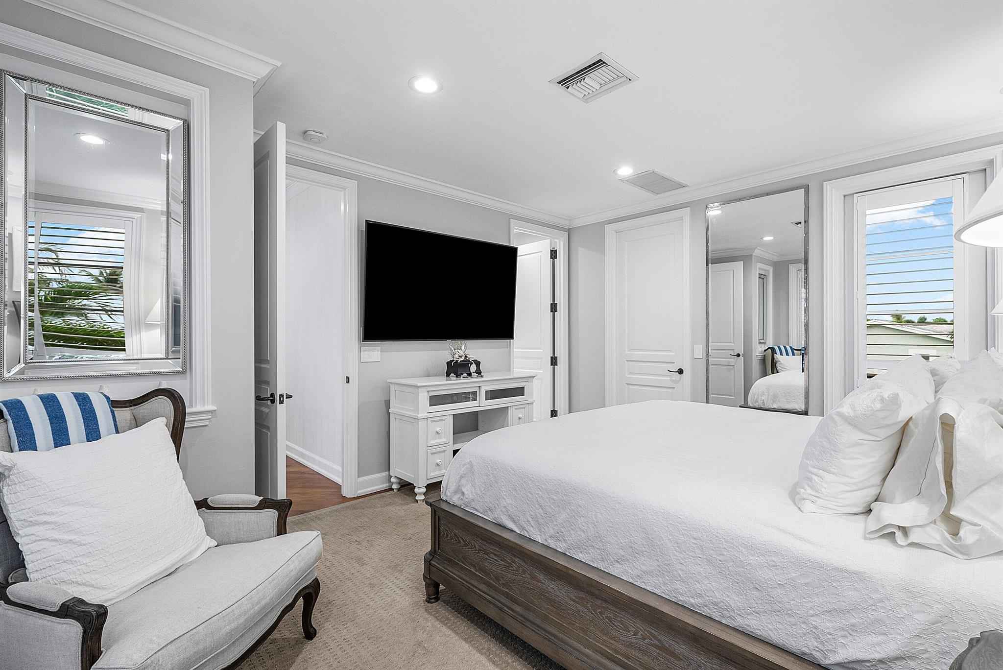 SHORE VIEW - Residential