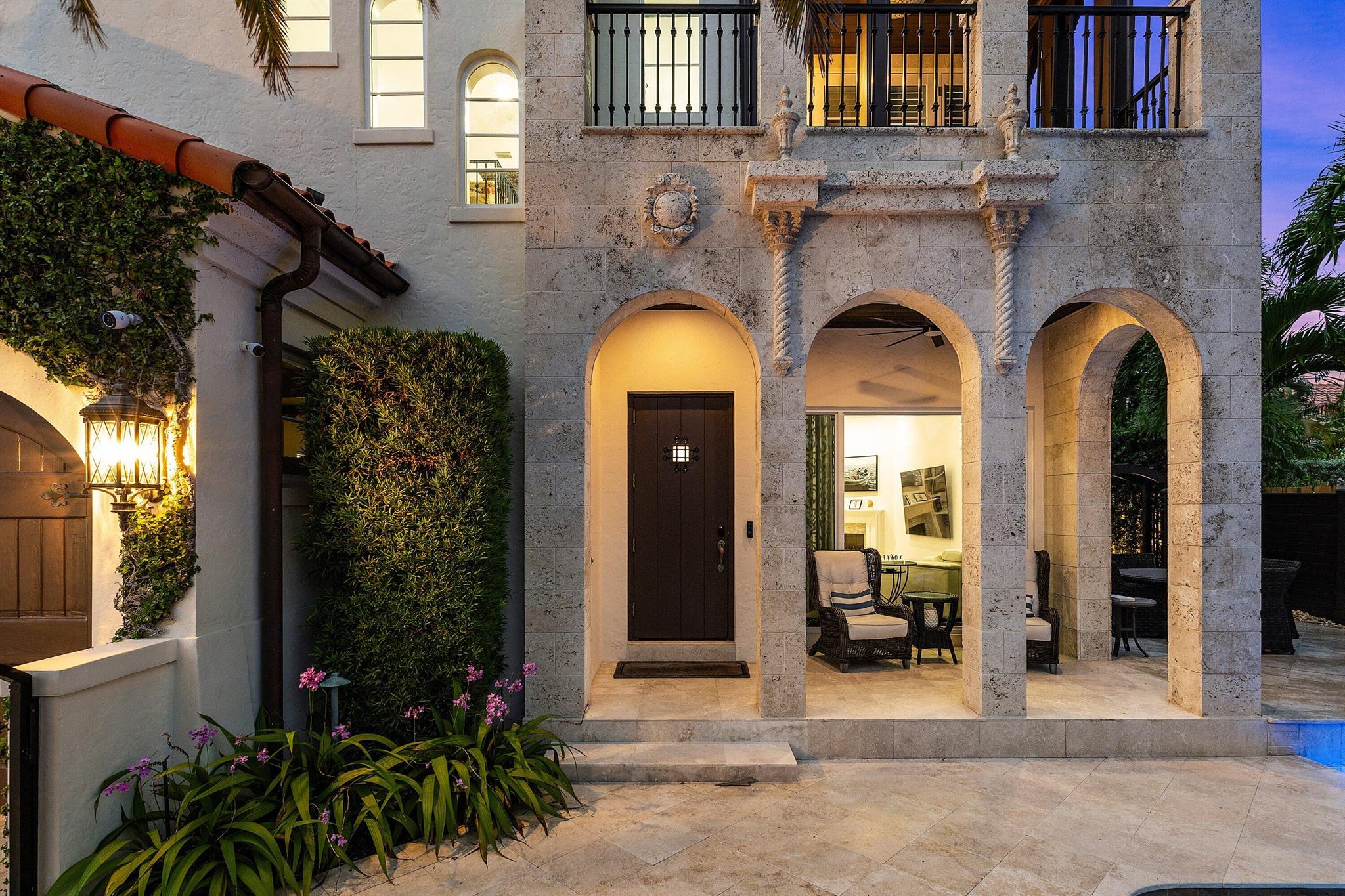 SHORE VIEW - Residential