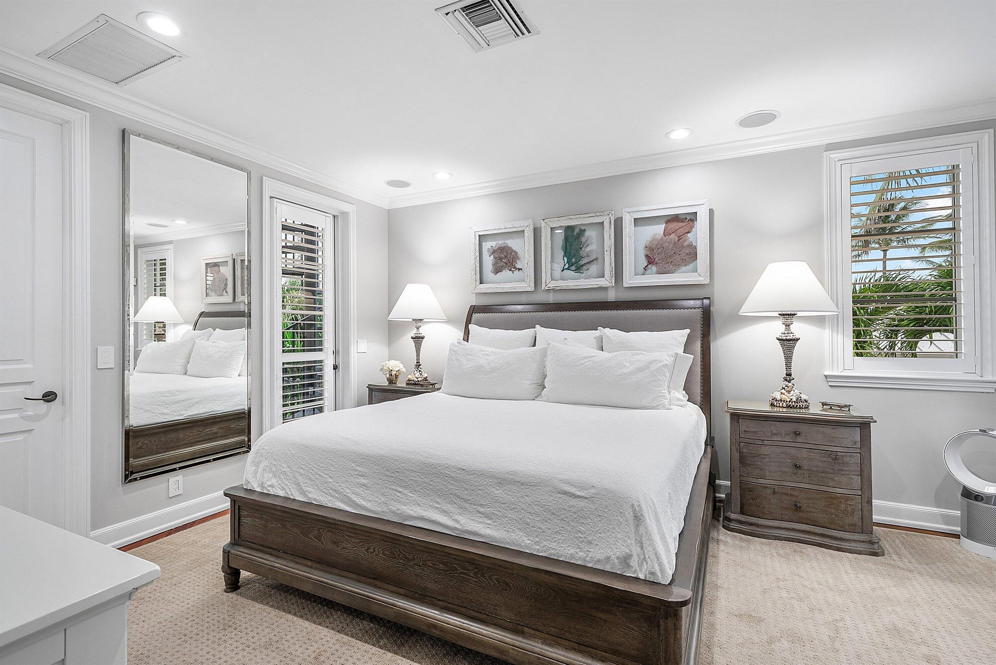 SHORE VIEW - Residential