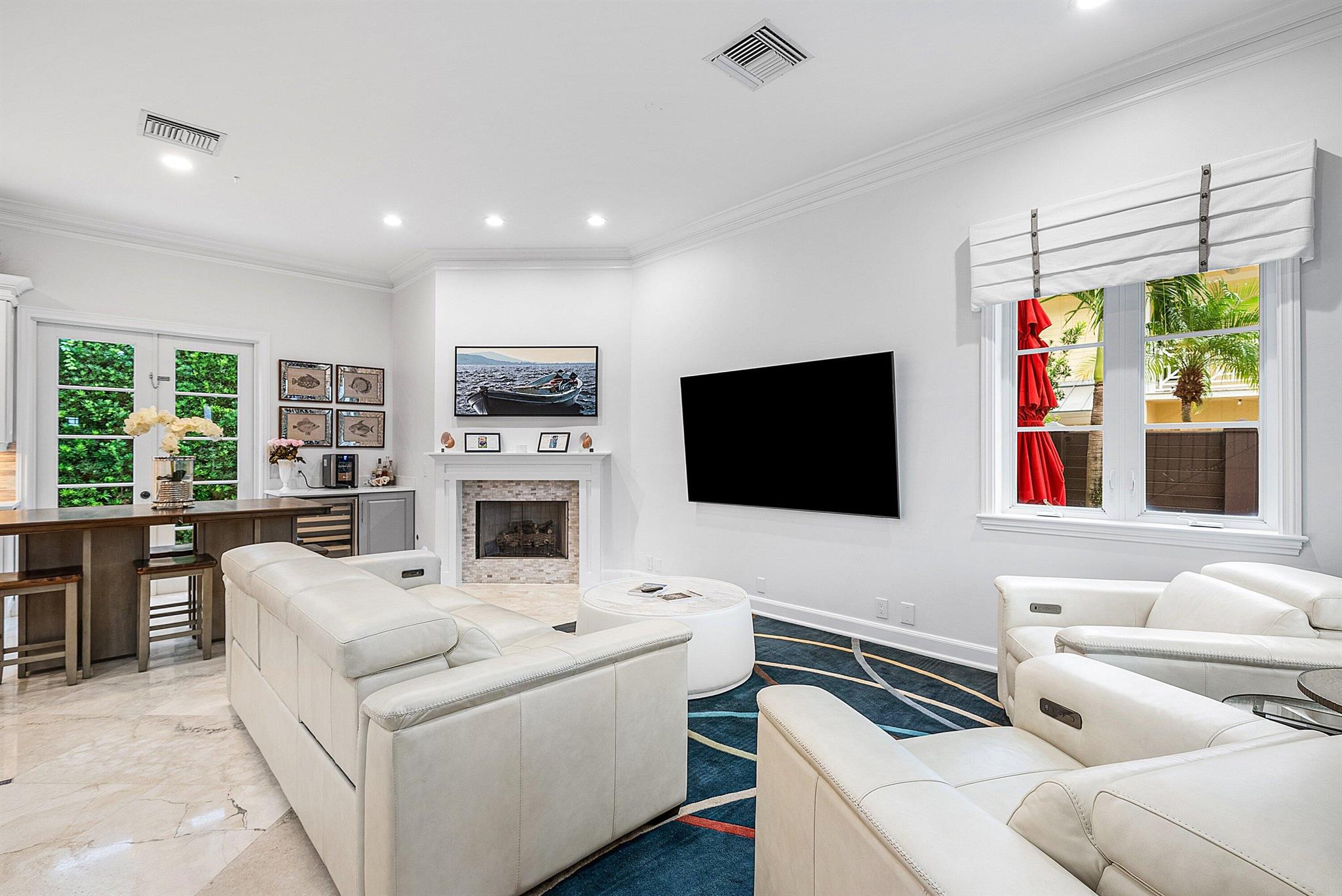 SHORE VIEW - Residential