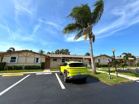 2802 Crosley Drive W D West Palm Beach FL 33415
