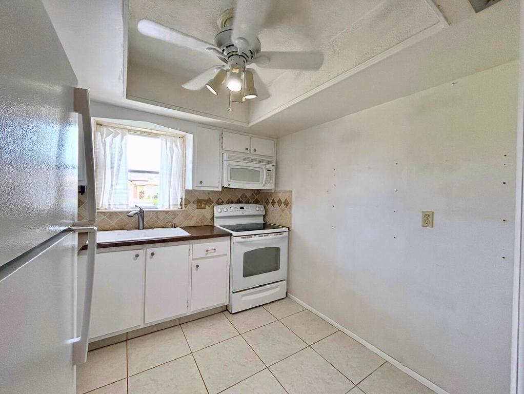 2802 Crosley Drive W D