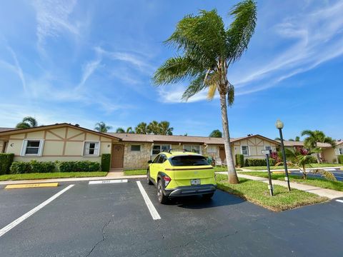 2802 Crosley Drive W D West Palm Beach FL 33415
