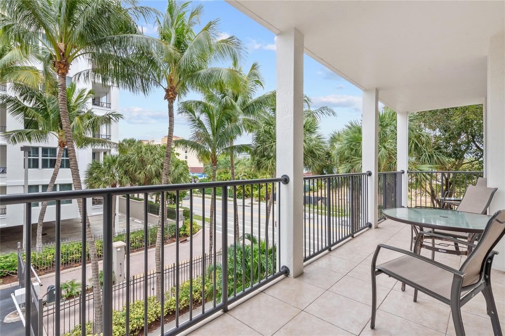 Photo of 191 SE 20th Avenue #312, Deerfield Beach, FL 33441 (MLS # F10485505)