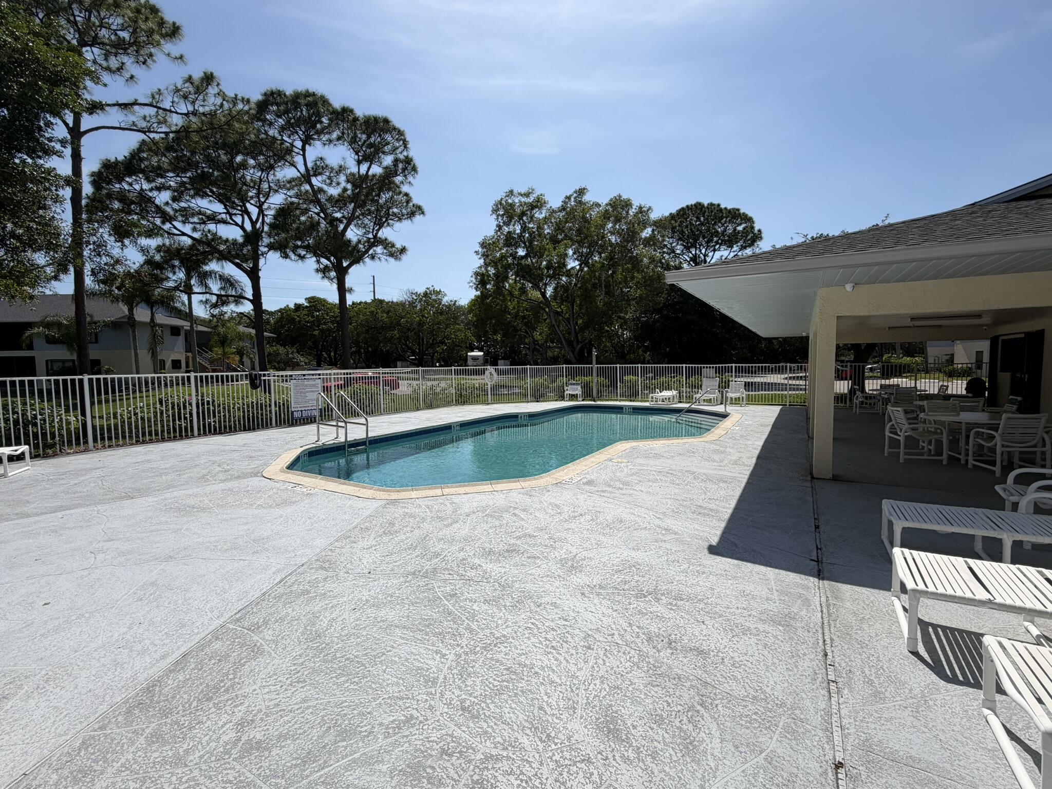 FAIRWAY PALMS CONDO - Residential Lease
