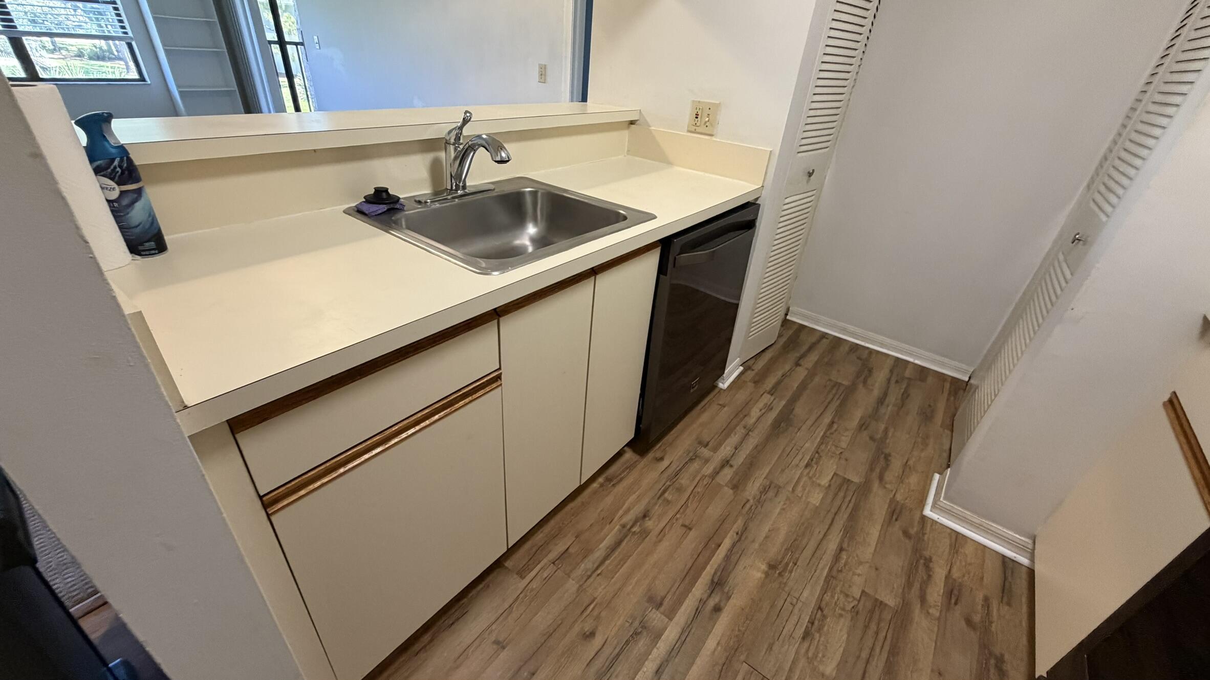 FAIRWAY PALMS CONDO - Residential Lease