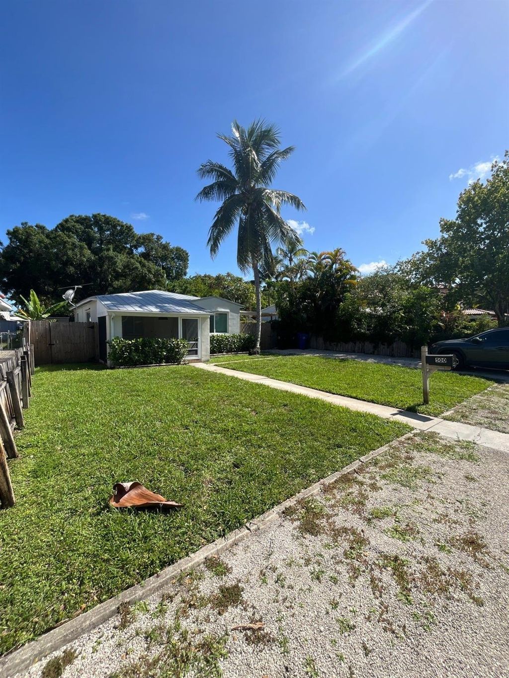 Photo of 500 SW 13th St, Fort Lauderdale, FL 33315 (MLS # F10509465)