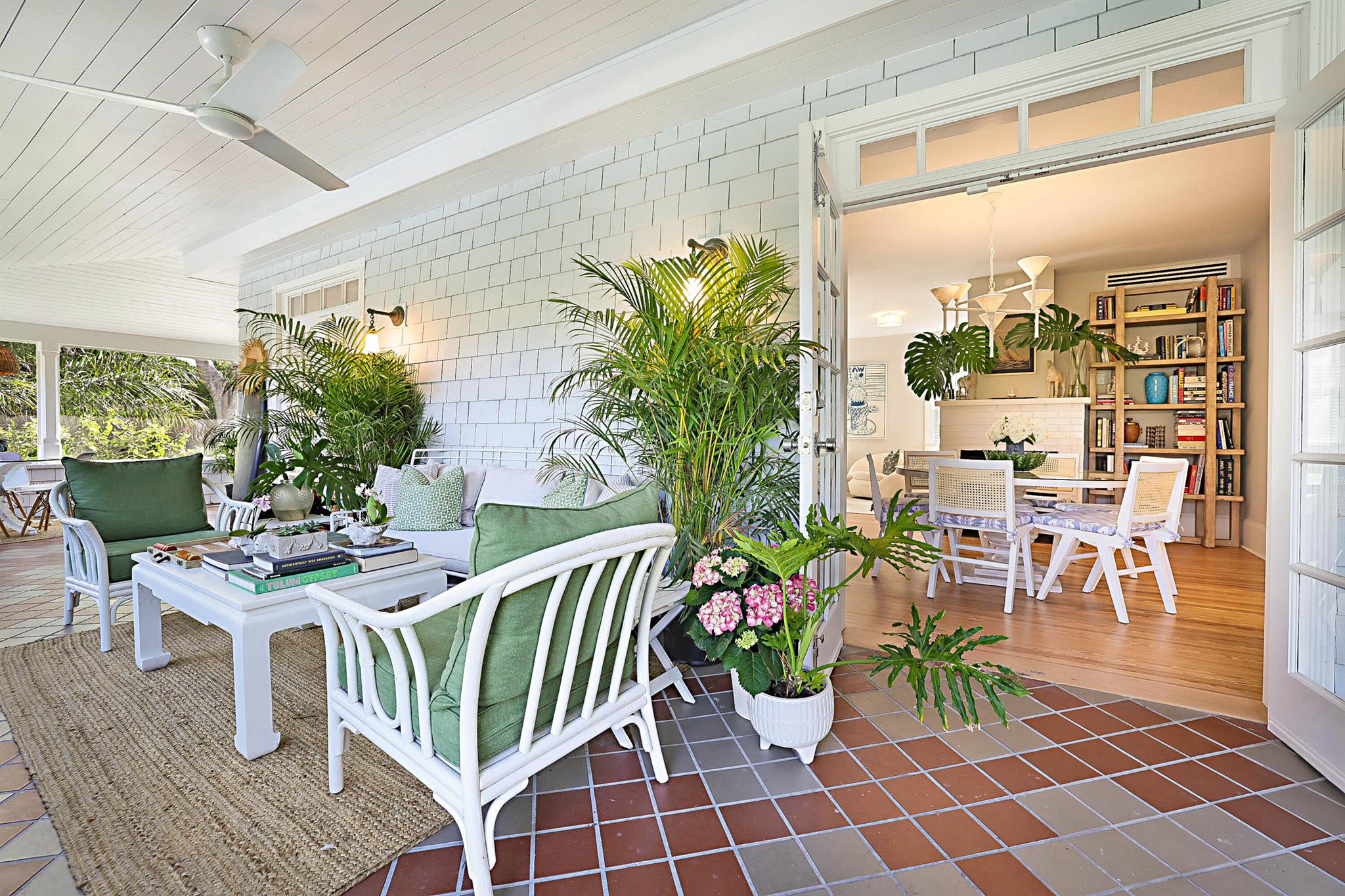 NORTH SHORE TERRACE 2 - Residential