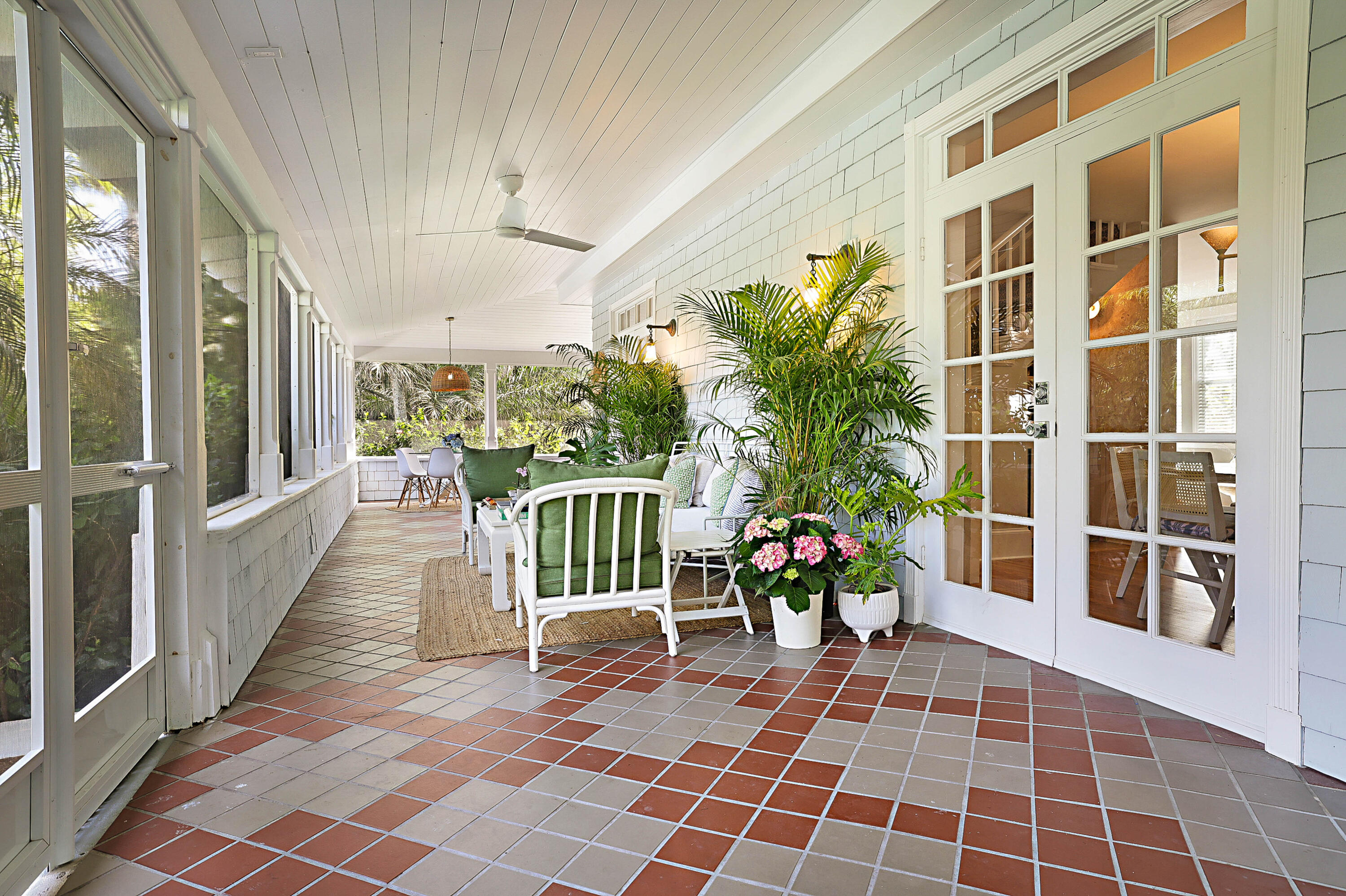 NORTH SHORE TERRACE 2 - Residential