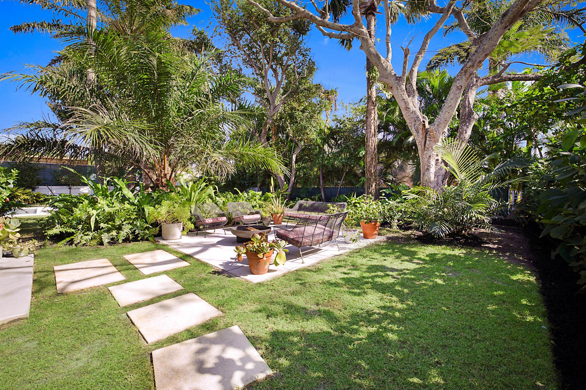 NORTH SHORE TERRACE 2 - Residential