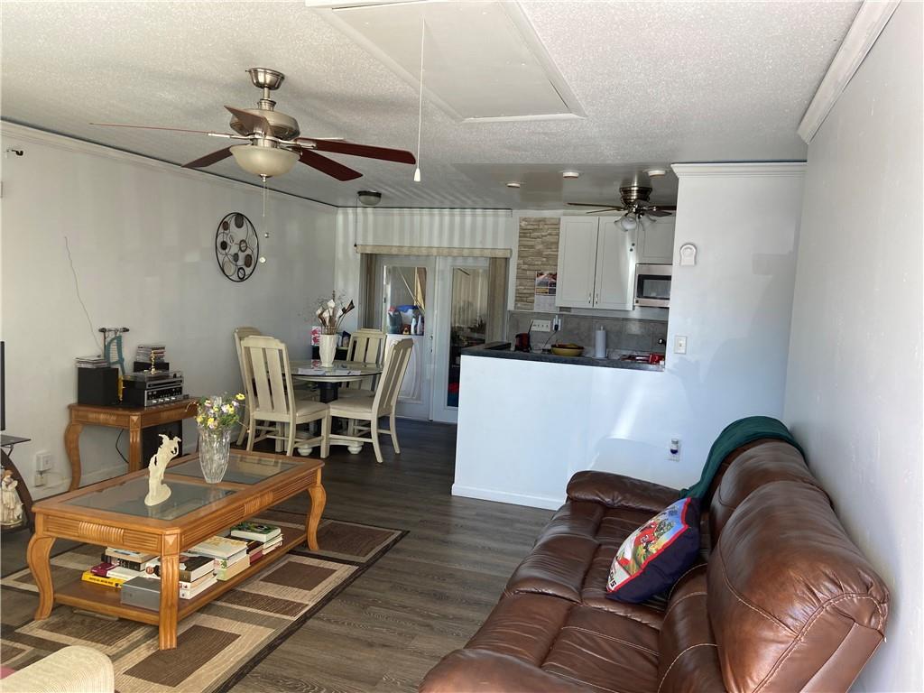 Mainlands Of Tamarac Lake - Residential