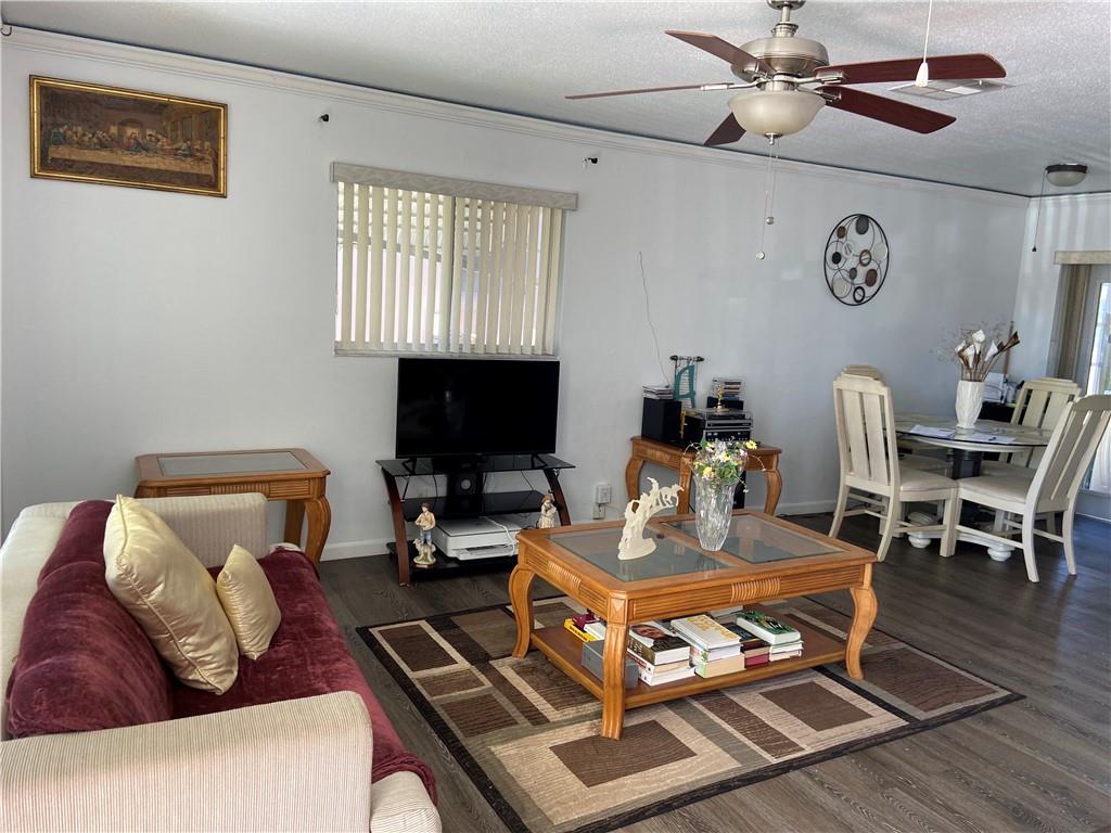 Mainlands Of Tamarac Lake - Residential