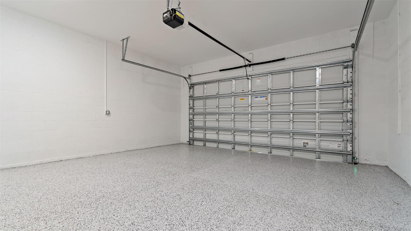 RIVELLA - Residential