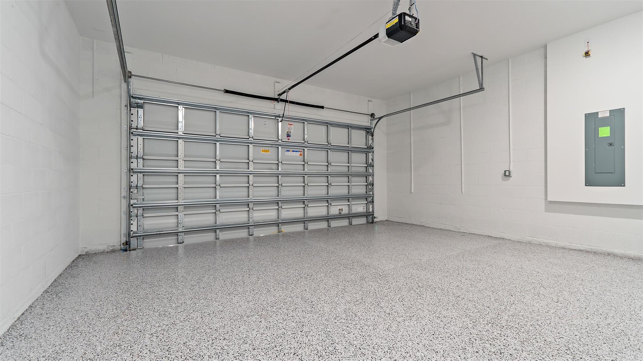 KH RIVELLA LLC - Residential