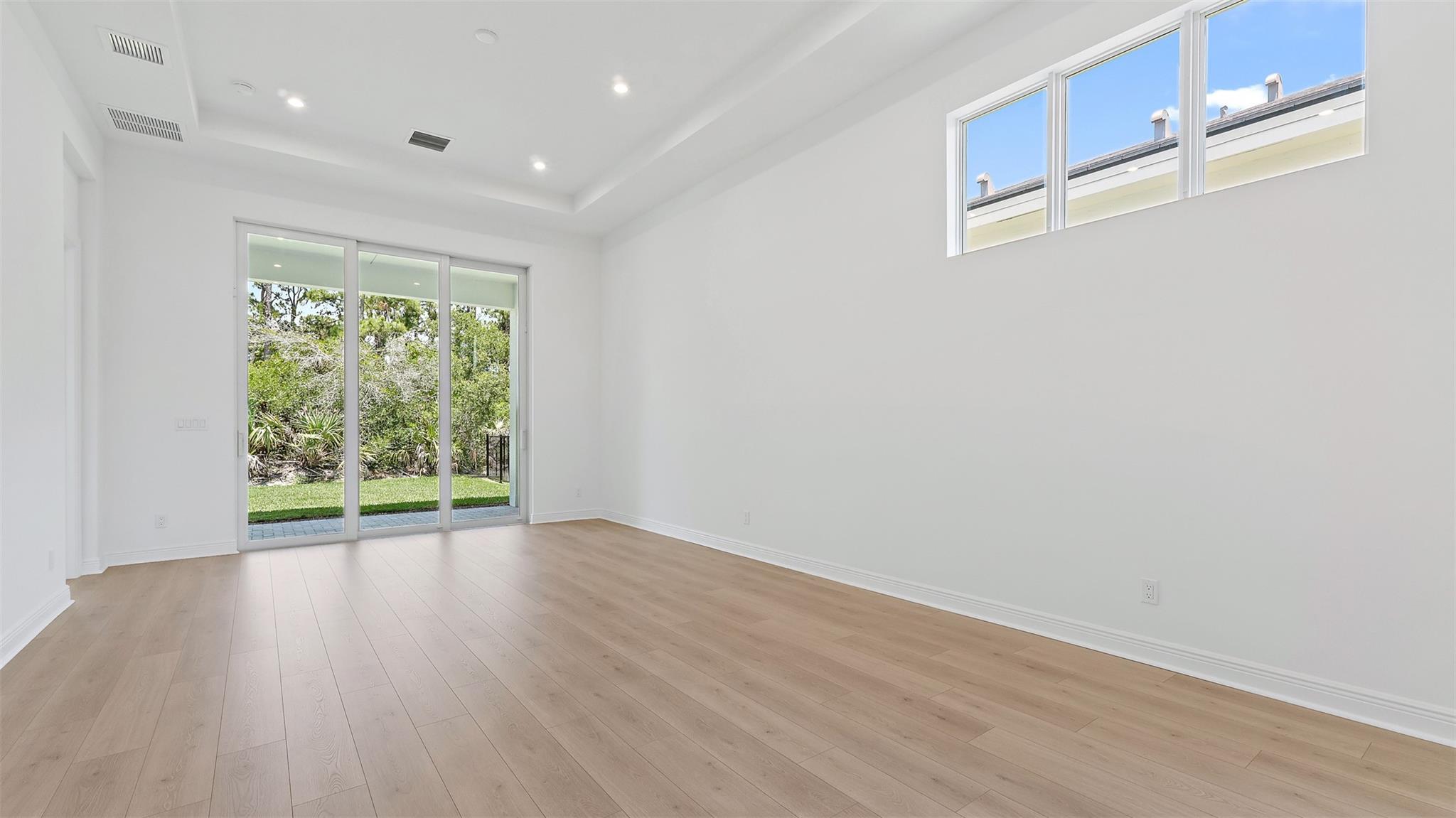 KH RIVELLA LLC - Residential