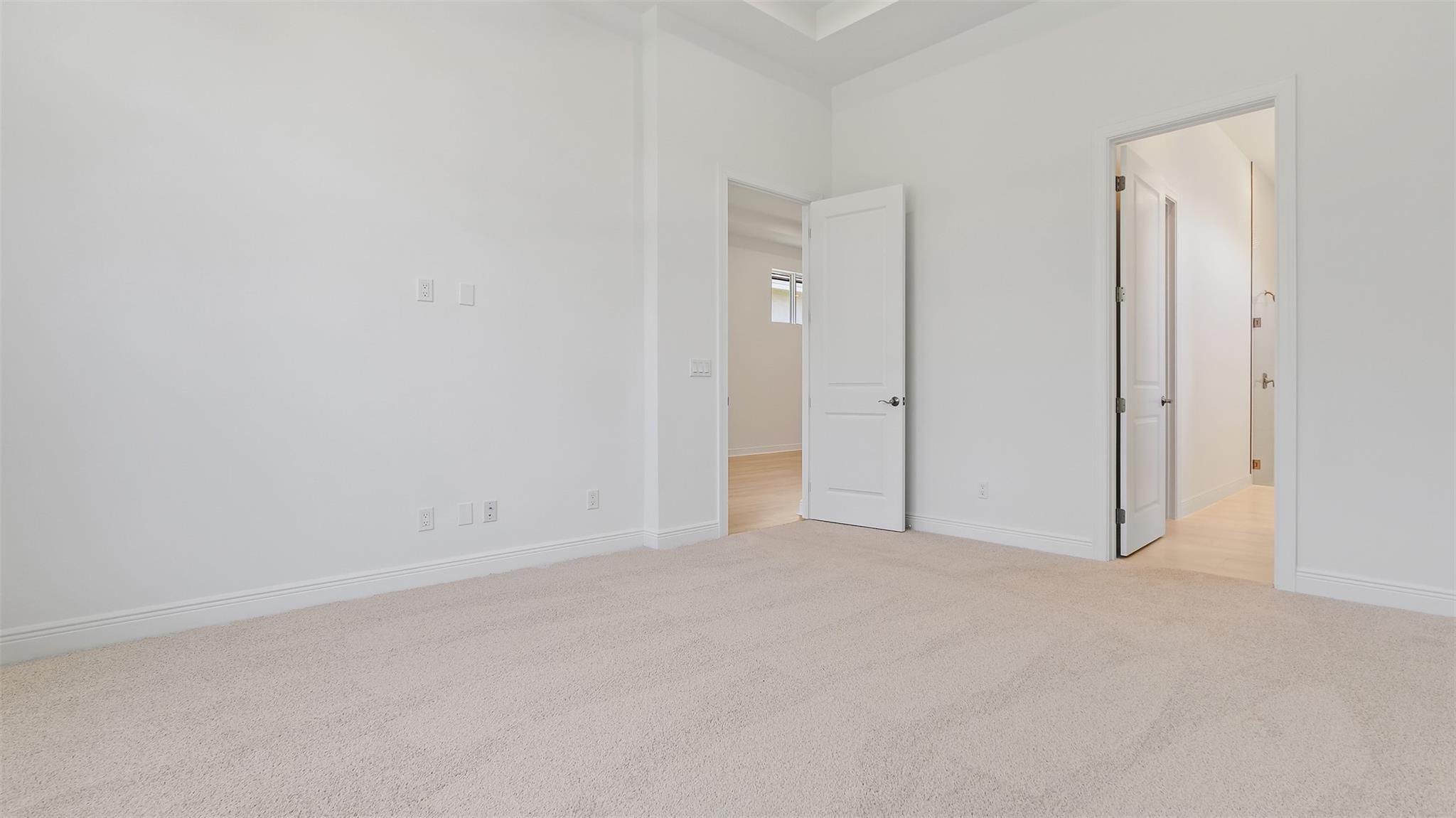 KH RIVELLA LLC - Residential