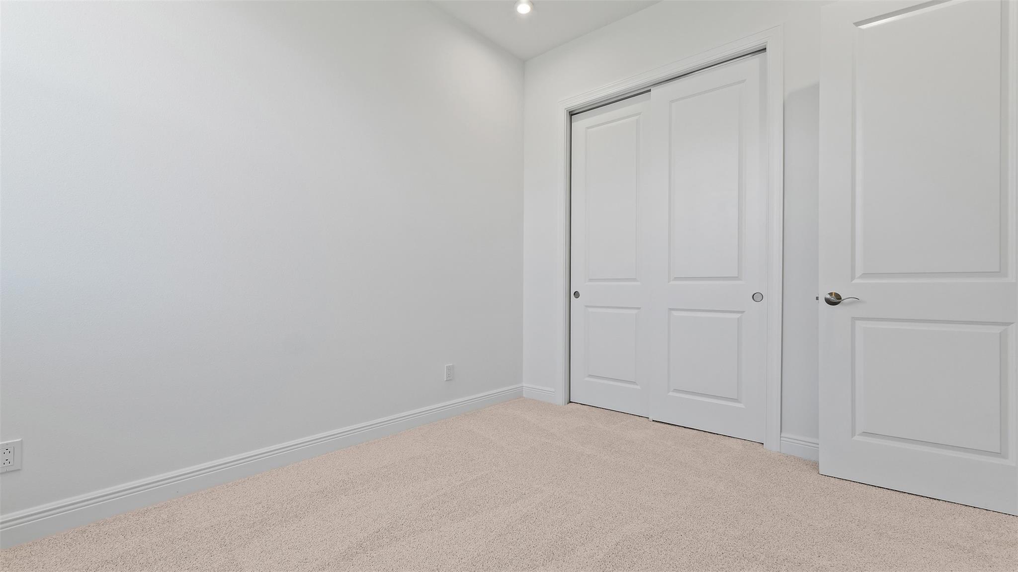 KH RIVELLA LLC - Residential