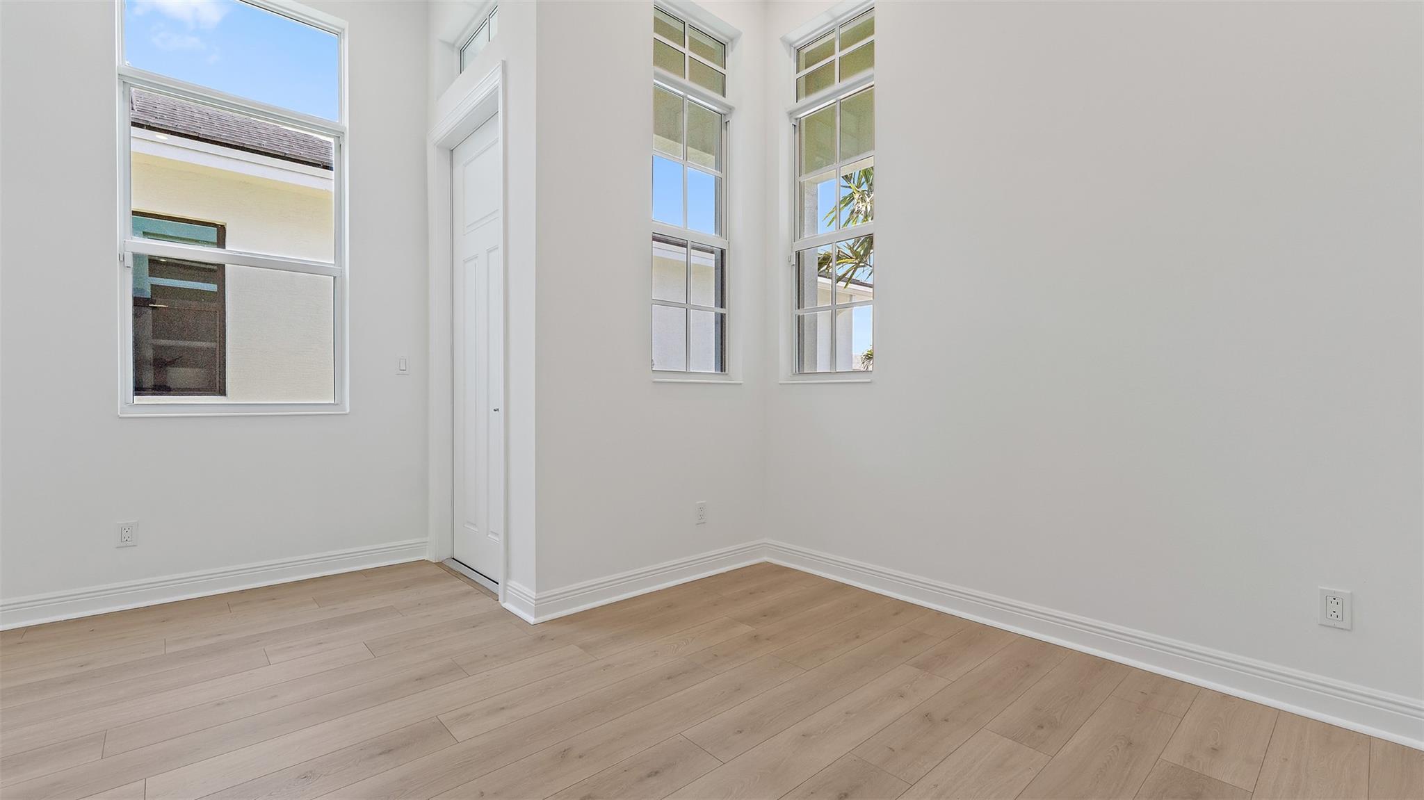 KH RIVELLA LLC - Residential