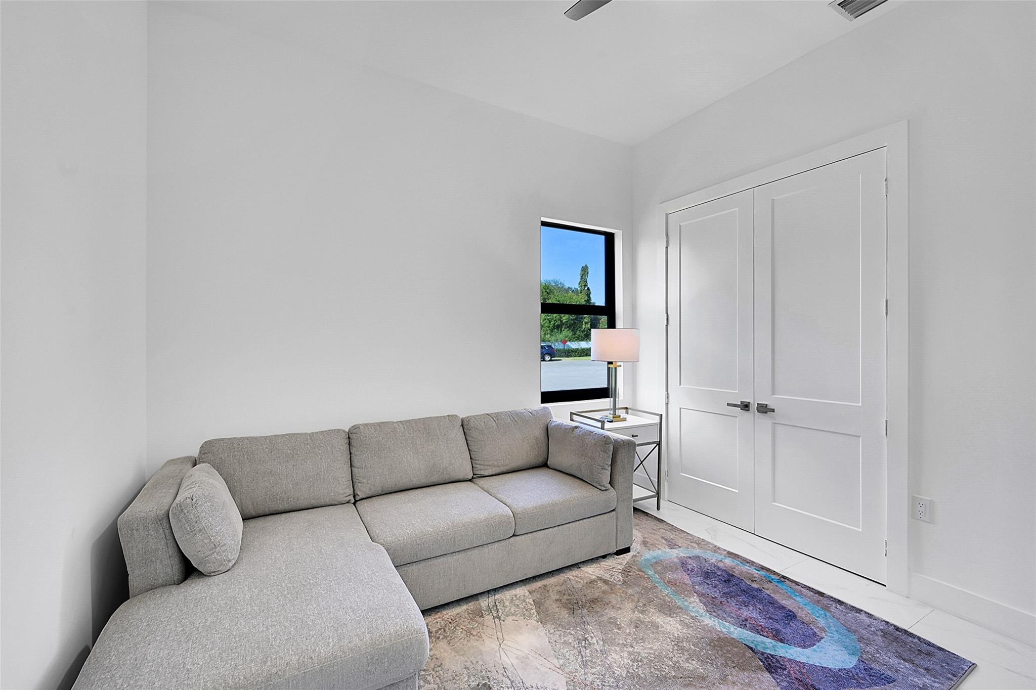 Farida 176-152 B - Residential