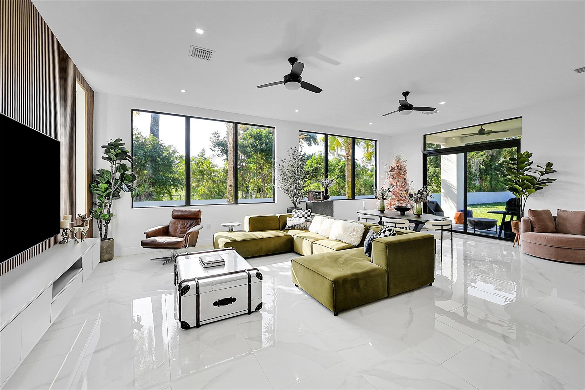 Farida 176-152 B - Residential