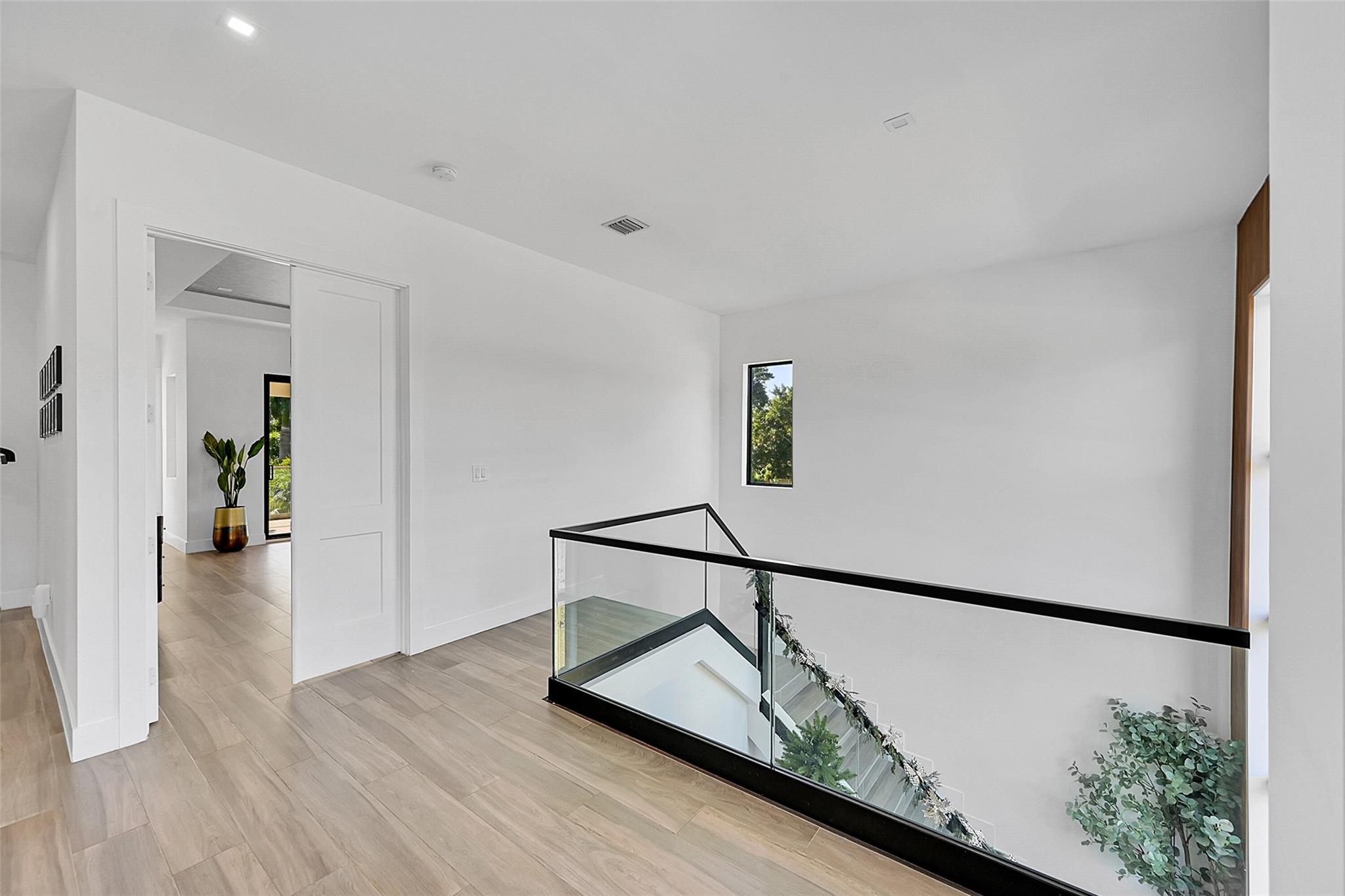 Farida 176-152 B - Residential