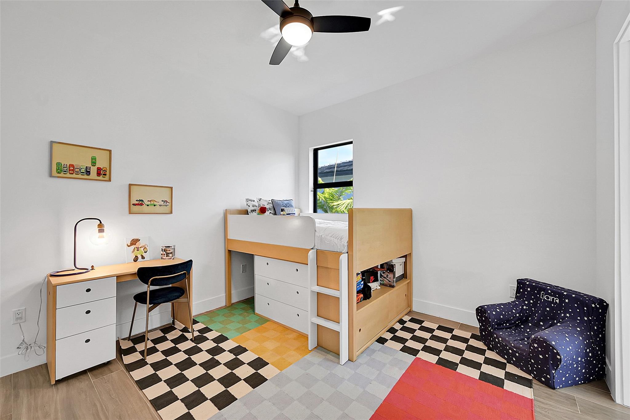 Farida 176-152 B - Residential